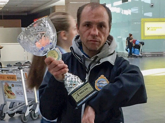 Паралимпиец из Татарстана вынужден был продать выигранный им кубок, чтобы собрать деньги на дорогу домой