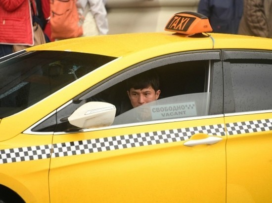 В Москве предложили создать "чёрный список" таксистов после нападений на женщин