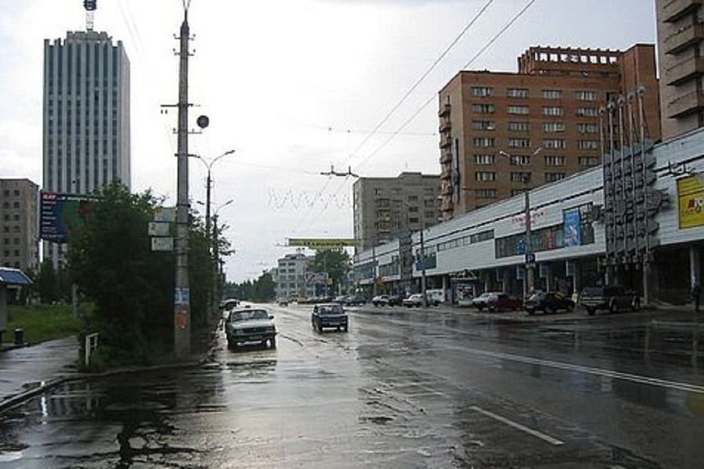 Дождь в архангельске. Дождь Архангельск. Ливень в Архангельске. Дождливый Архангельск мост. Фото Архангельска после дождя.