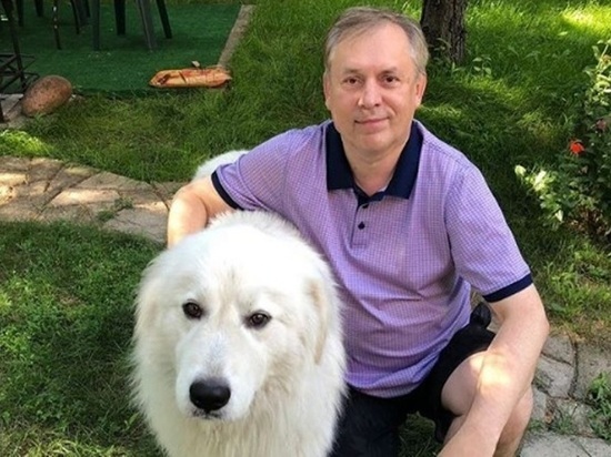 Лидер омских единороссов Юрий Тетянников похвастался шикарной собакой