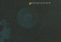 Неизвестный круглый объект диаметром 220 футов (67,05 метра) был обнаружен пользователем карт Google Earth в нескольких метрах от берега Мичаниона, Салоники