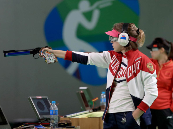 Омичка Виталина Бацарашкина стала чемпионкой России по стрельбе