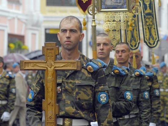 Святой может прогневаться на десантников в фонтанах