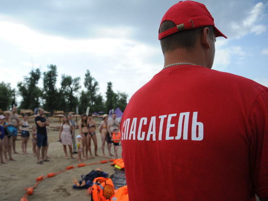Советы волгоградских спасателей: как правильно отдыхать на воде