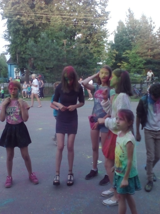 В Оленино Тверской области прошёл фестиваль красок