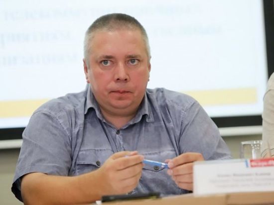 Президент «УралАОС» Леонид Блинов принимает поздравления