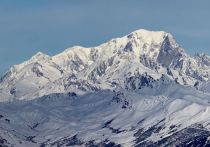 Путешественница из Великобритании Сэди Уайтлокс, покорившая самую высокую вершину Альп, рассказала о необычной встрече в ходе восхождения