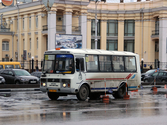 Воронежцев второе десятилетие отучают от нормального общественного транспорта Воронежцев второе десятилетие отучают от нормального общественного транспорта