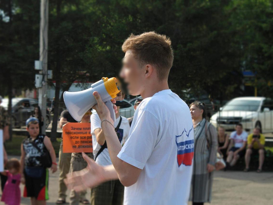 В Бийске школьника из команды Навального оштрафовали на пятьдесят тысяч рублей за ЛГБТ-пропаганду