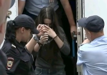 Экстренную психологическую помощь сестрам Хачатурян пришлось оказывать, в среду, 8 августа, во время их первого свидания  с адвокатами