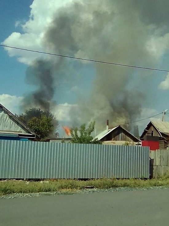 В Оренбурге выгорело 150 квадратных метров жилого дома на улице Маршака