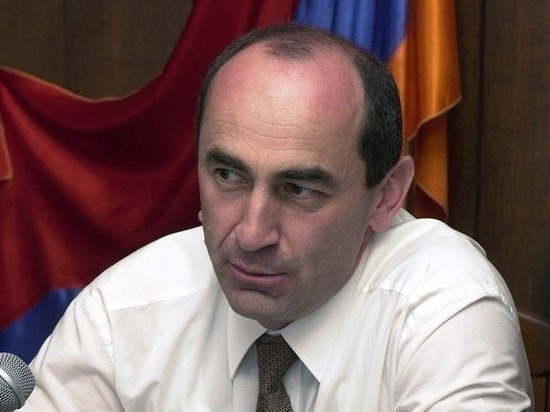 СМИ: Суд принял решение о незаконности ареста экс-президента Армении Кочаряна