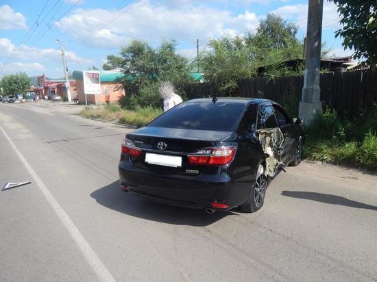  В Чите при аварии на улице Комсомольская: один из водителей получил травмы из-за нарушения правил вождения