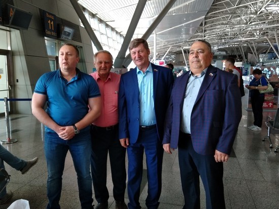 Депутаты из Оренбурга уехали в Донбасс