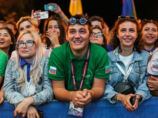 Северо-Кавказский молодежный форум торжественно закрыл первую смену 2018 года