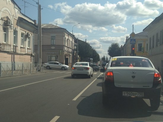 В Серпухове появились новые линии дорожной разметки