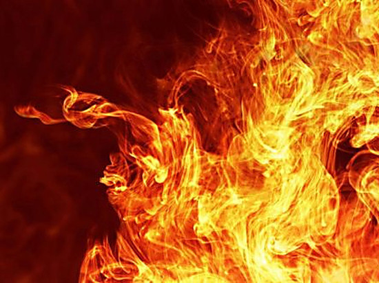 В Домбаровском районе в прицепном вагончике сгорел мужчина