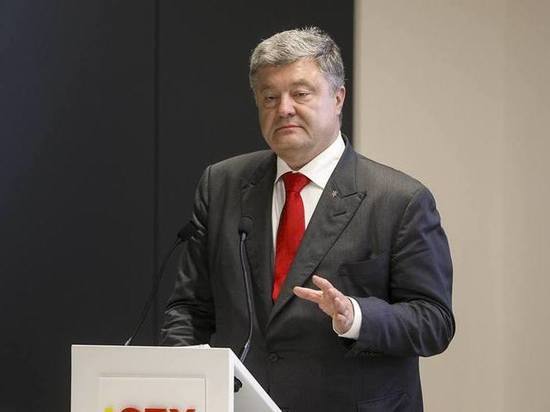 Петр Порошенко возглавил антирейтинг кандидатов в президенты