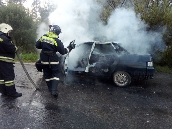 Во Владимирской области на трассе ограбили и сожгли машину жителя Чувашии