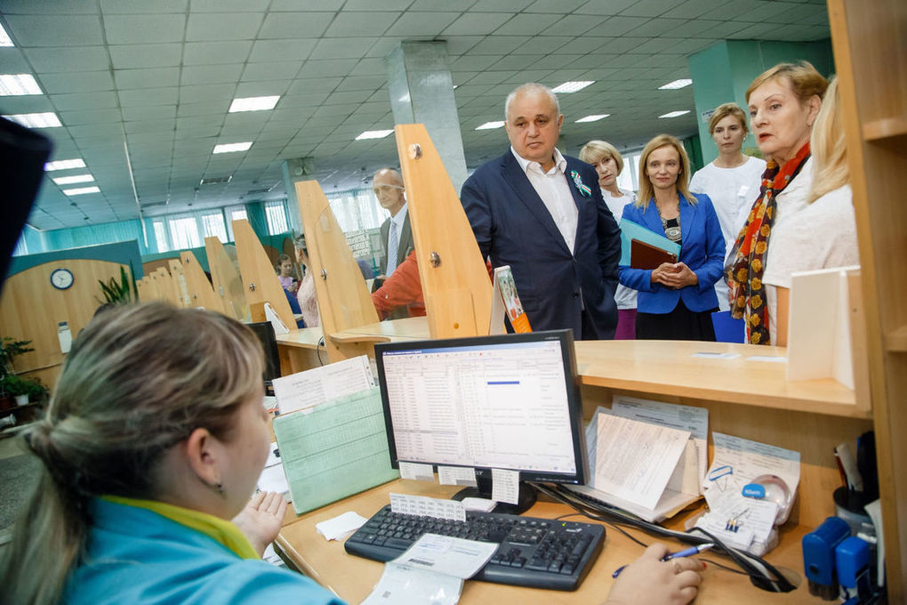 Врачи 5 поликлиники кемерово. Пятая поликлиника Кемерово. 5 Городская больница Кемерово. Кемерово модернизированные больницы.