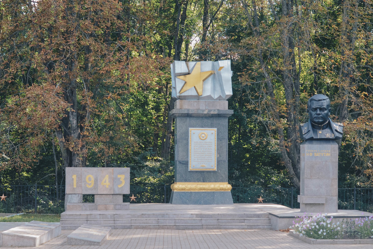 Северный фас. Северный ФАС Курской дуги мемориал. Мемориальный комплекс героям Северного фаса Курской дуги. Историко-мемориальный музей «КП Воронежского фронта». Мемориальный музей командный пункт Воронежского фронта.