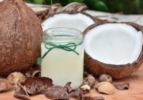 Профессор Гарвардской школы общественного здравоохранения эпидемиолог Карин Михельс назвала кокосовое масло "чистым ядом"