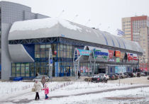 Накануне прошли торги, на которых пытались продать торговый центр "Север", принадлежащий "Аквамаркету" и находящийся в залоге у московского ООО "Регион Эстейт"