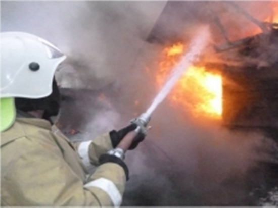 В Кимрах Тверской области 3 часа тушили пожар в жилом доме