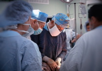 Гигантскую опухоль весом более 20 кг удалили у 41-летнего пациента из Хабаровска московские хирурги
