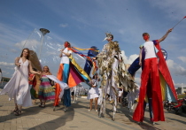 Не просто ярмарка мастеров, а настоящий красочный карнавал приготовили для нижегородцев и туристов организаторы фестиваля «Секреты мастеров»