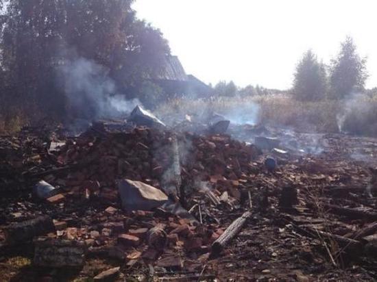 Пожар случился вечером 4 сентября в частном доме в деревне Ларионовской Верхнетоемского района Архангельской области