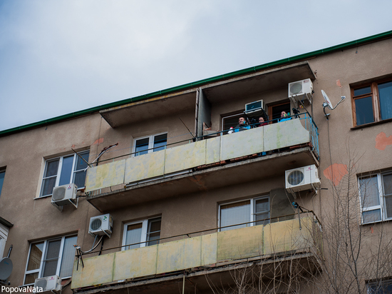 В Астрахани труп мужчины две недели разлагался на балконе