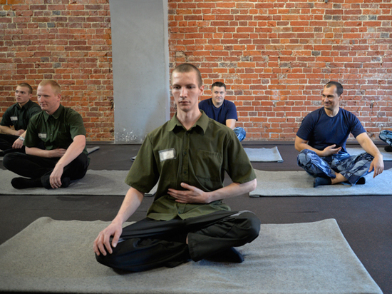 Планируется, что в будущем уроки йоги станут регулярными
