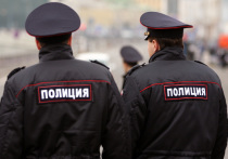 Двух 35-летних сотрудников отделения полиции по Хамовническому району Москвы обвинили в превышении должностных полномочий: силовики избили работников автомойки за отказ бесплатно помыть их машину