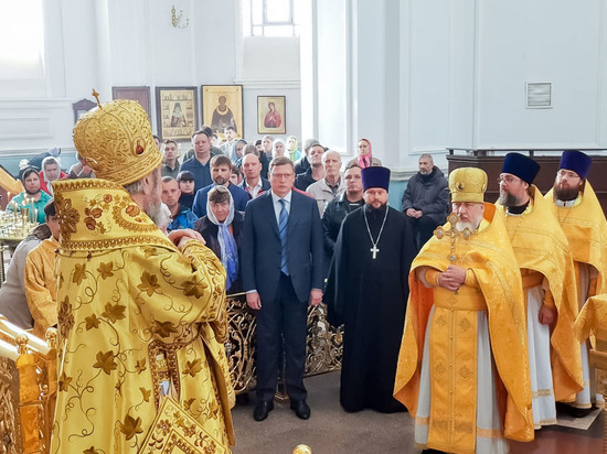 В епархии рассказали, где молился Бурков в день выборов
