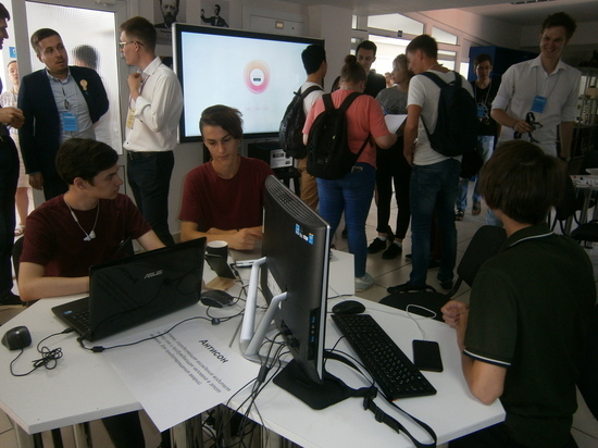 Более двух тысяч учащихся тюменских школ обучат основам программирования