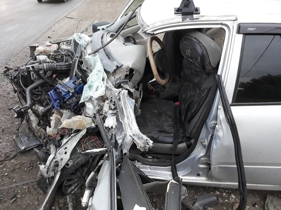 Водитель автомобиля погиб в жестком «лобовом» ДТП в Барнауле