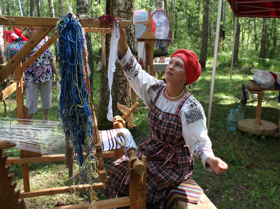 Светлана Полковцева возрождает и хранит традиции смоленского ручного ткачества