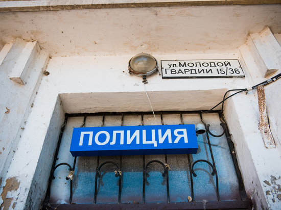 В Астраханской области мужчина похитил деньги с банковской карты сожительницы