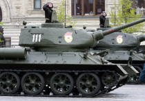 Легендарный советский танк Т-34 в начале Великой Отечественной войны превосходил все образцы немецкой военной техники, которые по сравнению с ним были "лишь игрушками",  пишет немецкий журнал Stern