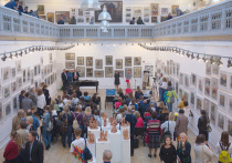 Торжественное открытие выставки в Большом зале Выставочного центра Санкт-Петербургского Сою­за художников (Большая Морская улица, 38) состоялось 13 сентября