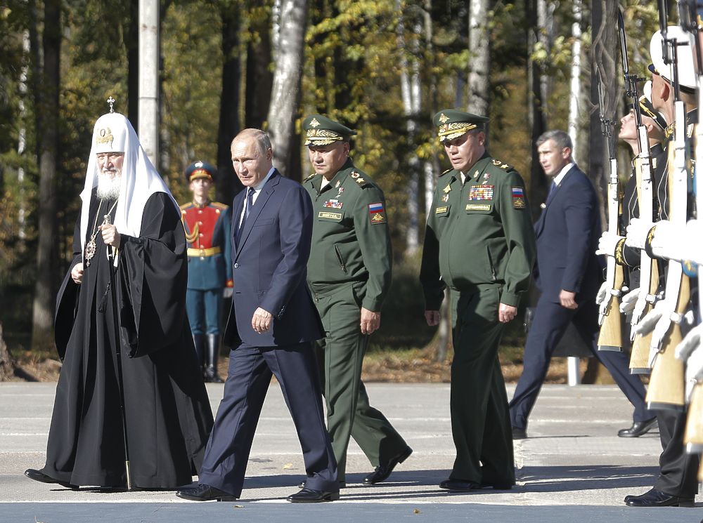 Владимир Путин заложил главный военный храм России в парке "Патриот"