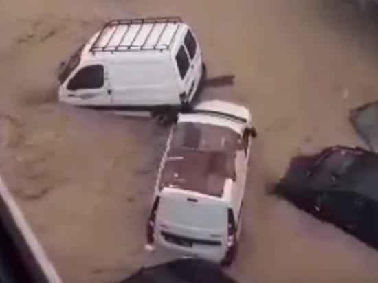 Жертвами наводнения в Тунисе стали как минимум четыре человека