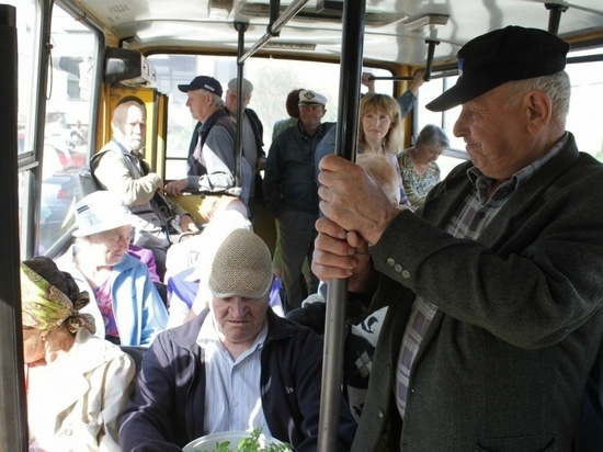 В Оренбурге водитель  дачного автобуса №182 проехал женщине по ноге