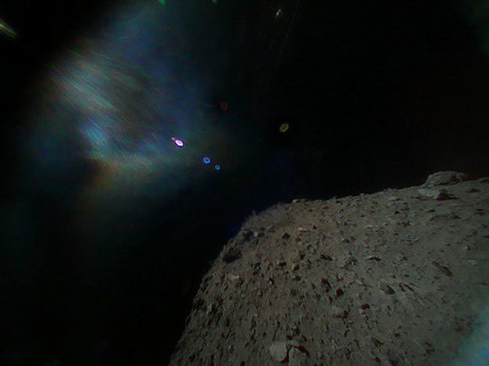 Российский эксперт оценил полученные первые в мире снимки с астероида