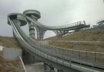 Губернатор турецкого Эрзурума Сейфеттин Азизоглу, в случае победы заявки города на право проведения зимних Олимпийских игр в 2026 году, хотел бы организовать главный старт четырехлетия вместе с Сочи. Связано это прежде всего с дорогой инфраструктурой. 