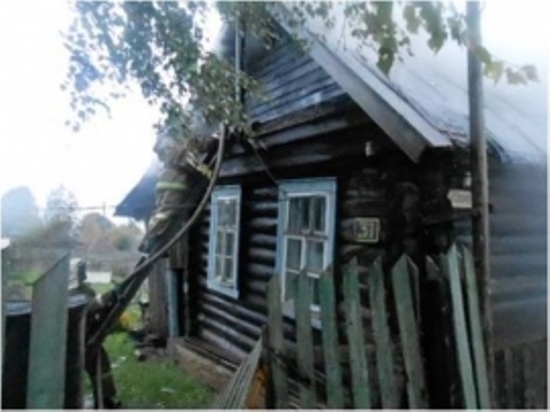 Специалисты устанавливают причины пожара в дачном доме Тверской области