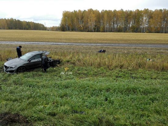 Два человека погибли в автомобиле из Кузбасса на новосибирской трассе
