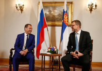 Дмитрий Медведев назвал «параноидальным бредом» опасения, которые появились в Финляндии в связи с полицейским расследованием против компании, принадлежащей выходцам из России