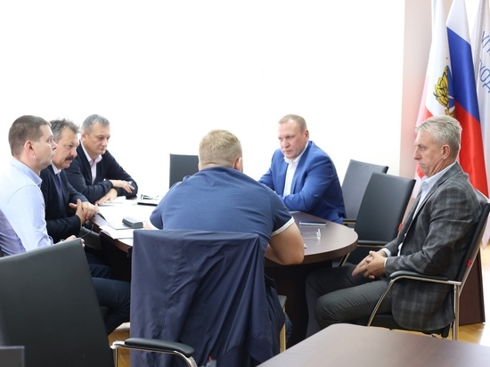 Регоператор провел совещание по вывозу ТКО из Волжского района